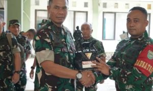 asops-kasad-tinjau-kesiapan-satgas-pamtas-ripng-yonif-115macan-leuser-diingatkan-89167
