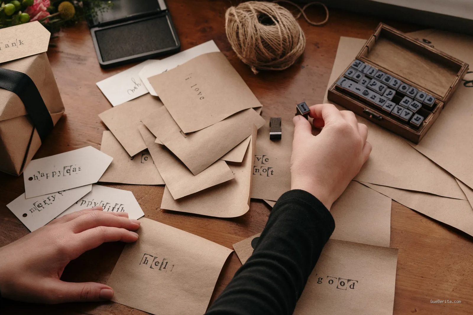 Photo by cottonbro studio via Pexels - 7 Ide Kado Handmade Spesial, Bikin Orang Tersayang Makin Berkesan
