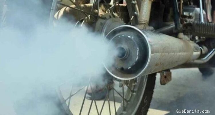 Photo via Bing Images - Penyebab Knalpot Motor Mengeluarkan Asap Putih dan Solusinya