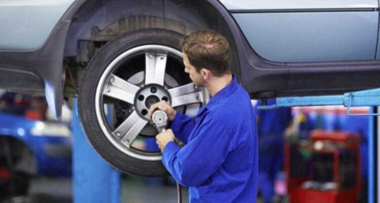 Photo by otomax.store - Tips Merawat Ban Mobil agar Awet dan Tidak Cepat Gundul