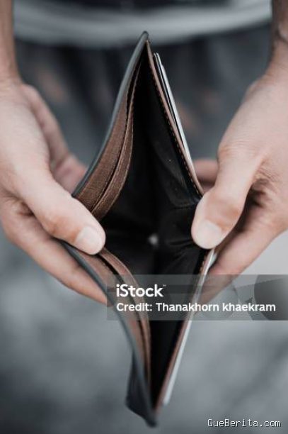 Photo by istockphoto.com - 10 Penyebab Gaji Cepat Habis yang Sering Terlewatkan