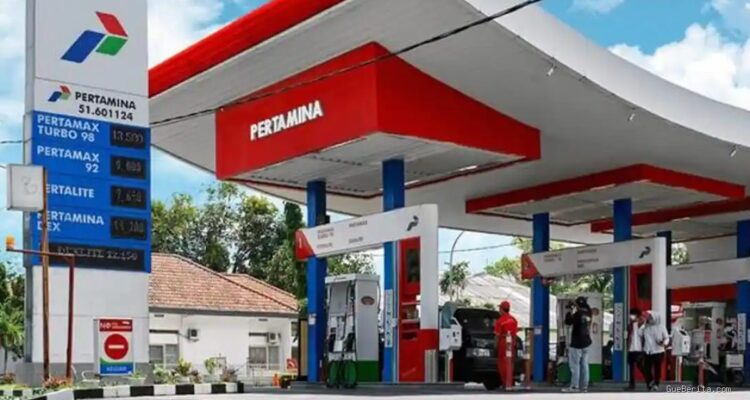 Photo by lombok.tribunnews.com - Daftar Harga BBM Pertamina Pertalite dan Pertamax Terbaru 2024