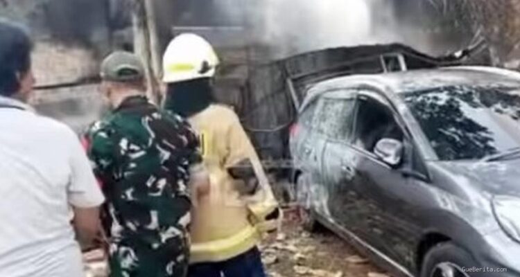 Dua Mobil Terbakar di Tebet, Investigasi Ungkap Pemicu Kejadian
