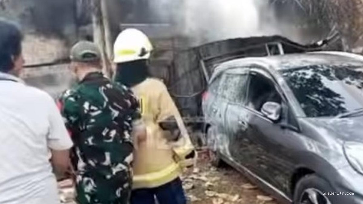 Dua Mobil Terbakar di Tebet, Investigasi Ungkap Pemicu Kejadian