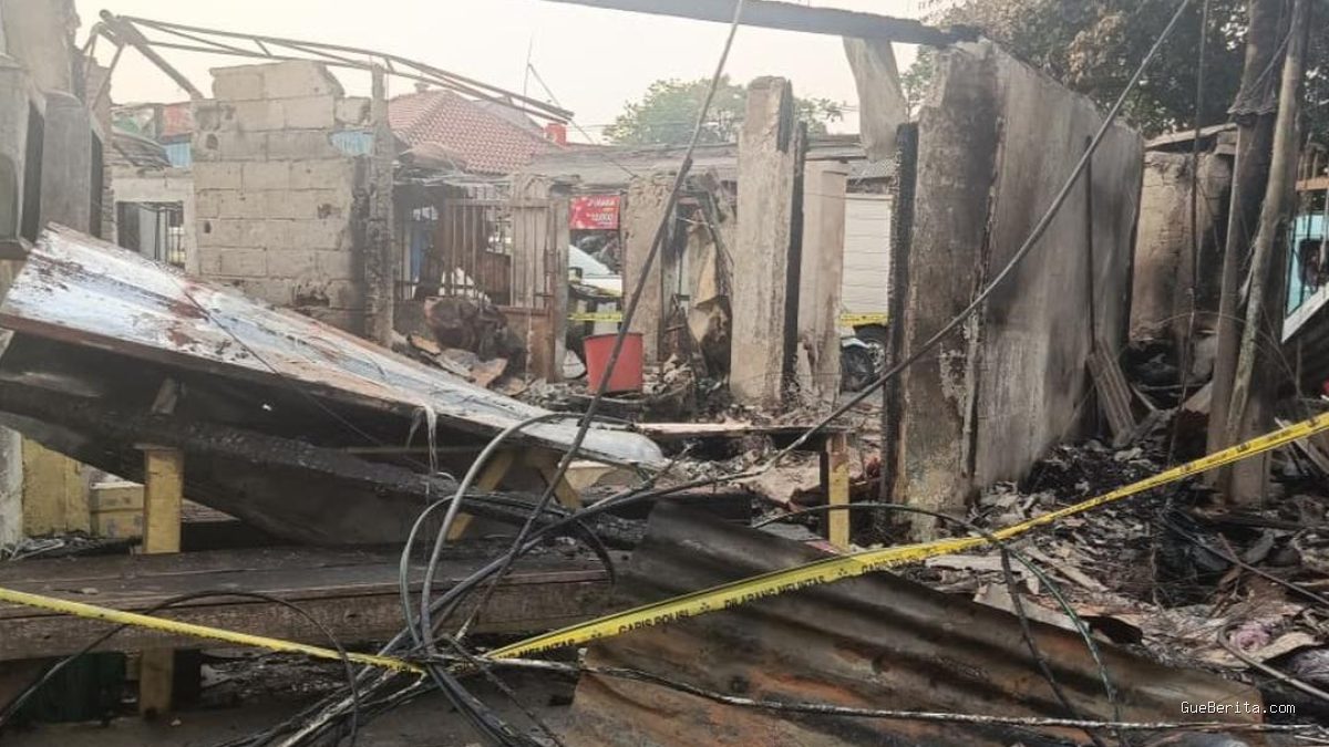 Kebakaran di Kebayoran Lama: Martini Kehilangan Tempat Tinggal dan Usaha