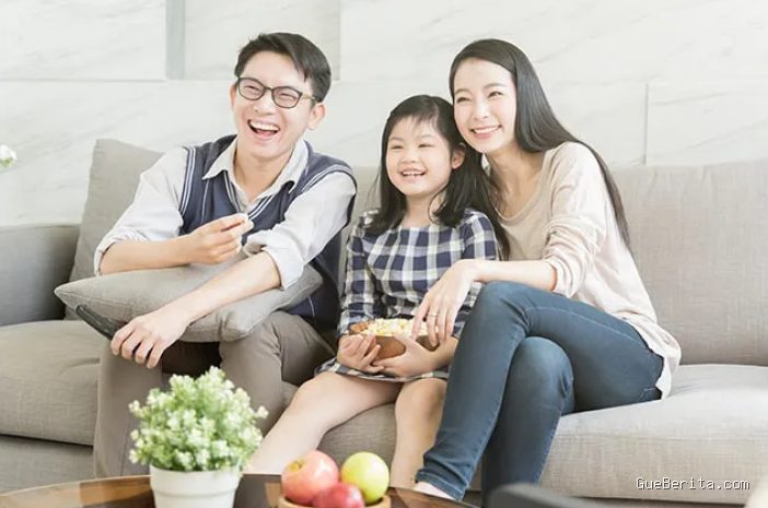 Photo by halodoc.com - Manfaat Quality Time Bersama Keluarga untuk Mempererat Hubungan