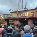 Mapolres Sumba Barat Diserang: TNI Dikerahkan Redam Konflik