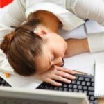 Photo by lifestyle.haluan.co - Mengatasi Kelelahan Setelah Bekerja: Langkah Efektif Memulihkan Energi