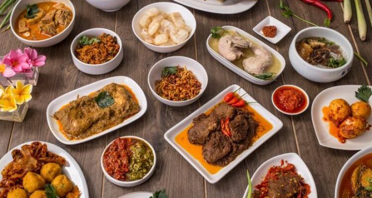 Photo by aplikasitoko.com - Panduan Memulai Usaha Kuliner Skala Kecil bagi Pemula
