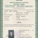 Photo by slideshare.net - Penyebab Ijazah Ditahan Perusahaan dan Jerat Hukum Menurut Aturan Depnaker