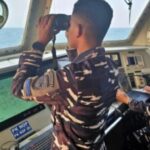 Prabowo Kerahkan 11 Kapal TNI AL Cari 5 Jurnalis Hilang di Selat Sunda