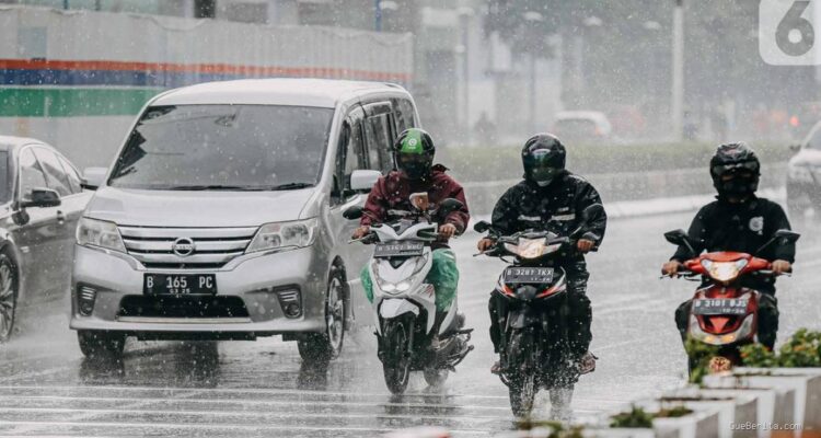Prakiraan Cuaca Jakarta: BMKG Rilis Timeline Hujan Hari Ini