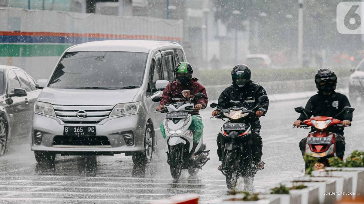 Prakiraan Cuaca Jakarta: BMKG Rilis Timeline Hujan Hari Ini