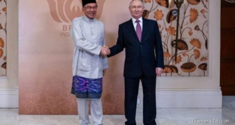Strategi Anwar Ibrahim Bertemu Putin di KTT BRICS: Proyeksi Sawit dan Penerbangan