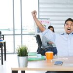 Photo by qaqna.com - Strategi Mengatasi Rasa Malas untuk Meningkatkan Produktivitas