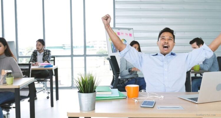 Photo by qaqna.com - Strategi Mengatasi Rasa Malas untuk Meningkatkan Produktivitas