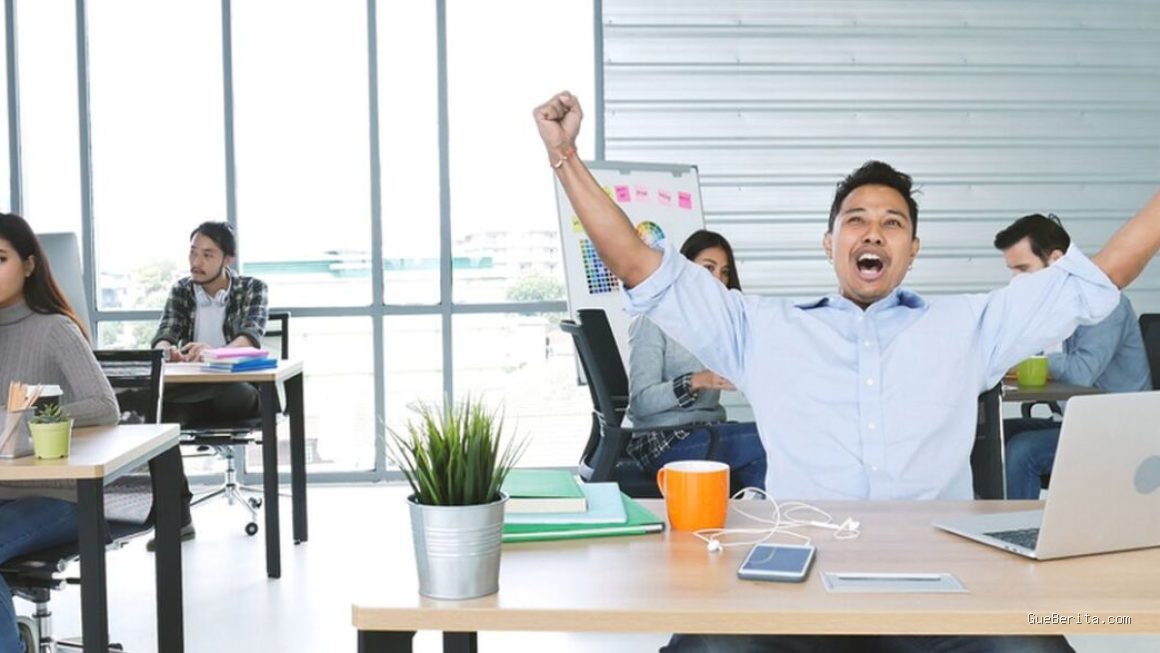 Photo by qaqna.com - Strategi Mengatasi Rasa Malas untuk Meningkatkan Produktivitas