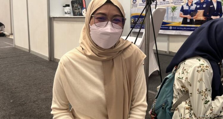Tantangan Karier Duri Sanlina Mencari Kerja di Usia 39 Tahun