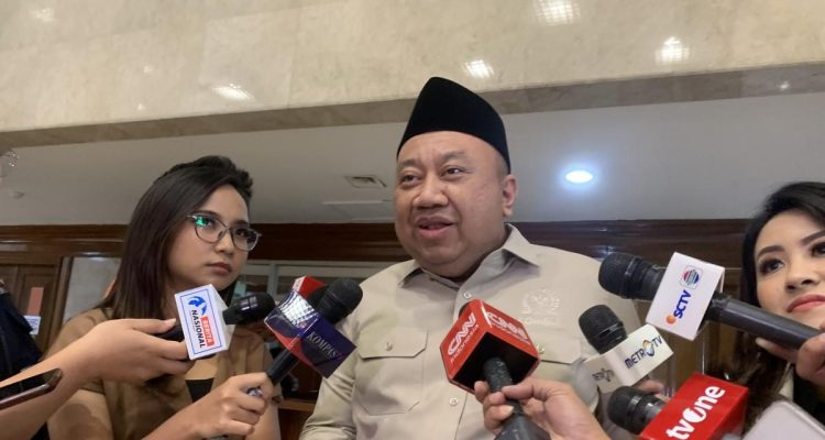 Guru Honorer Diusulkan Jadi PNS