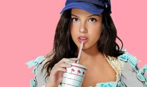 olivia-rodrigo-ungkap-telinga-kiri-tuli-60-persen-sejak-kecil-71624