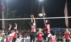wakil-bupati-sidoarjo-resmi-membuka-turnamen-voli-putri-kebonsari-cup-1-45573