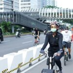 Photo by smartcity.jakarta.go.id - Bersepeda vs Jalan Kaki: Mana yang Lebih Baik untuk Pemula?