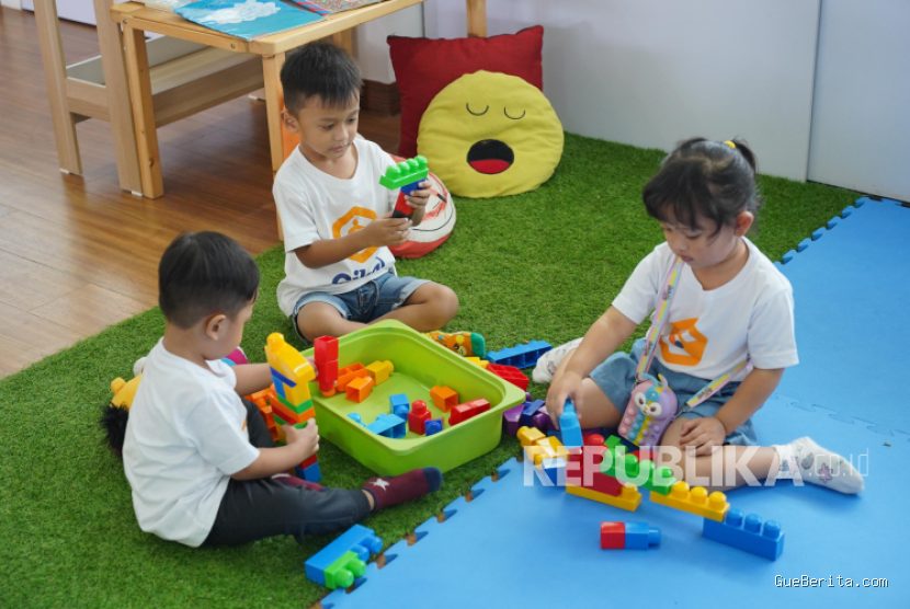 Photo by ameera.republika.co.id - Panduan Mengatur Waktu Belajar dan Bermain yang Efektif untuk Anak