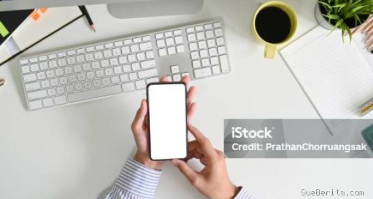 Photo by istockphoto.com - Cara Menghadapi Bos yang Selalu Menghubungi di Luar Jam Kerja Malam