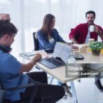 Photo by istockphoto.com - Penyebab Karyawan Mengalami Burnout Kronis Akibat Beban Kerja Berlebih