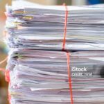 Photo by istockphoto.com - Penyebab Surat Pengalaman Kerja Paklaring Gak Kunjung Dikeluarkan Kantor