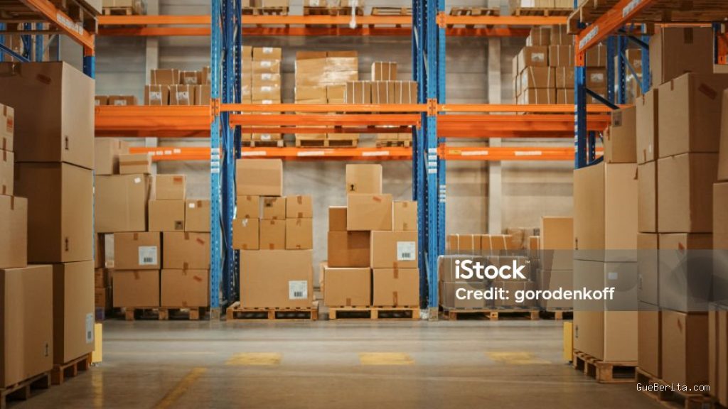 Photo by istockphoto.com - Standar Gaji Warehouse Supervisor di Perusahaan Logistik Ekspedisi